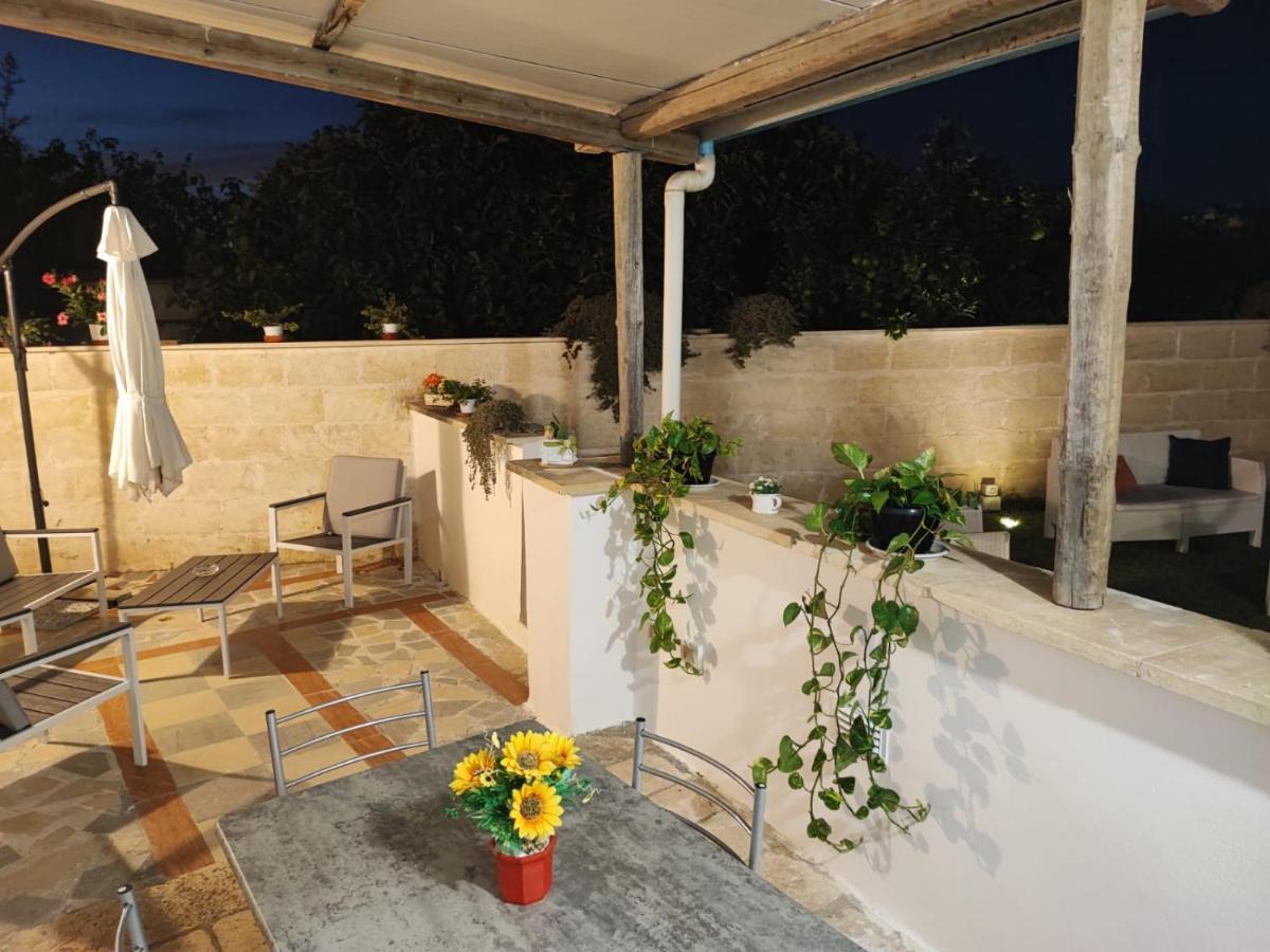 Bed and Breakfast Villino Tronchetto Bianco Мола-ди-Бари Экстерьер фото