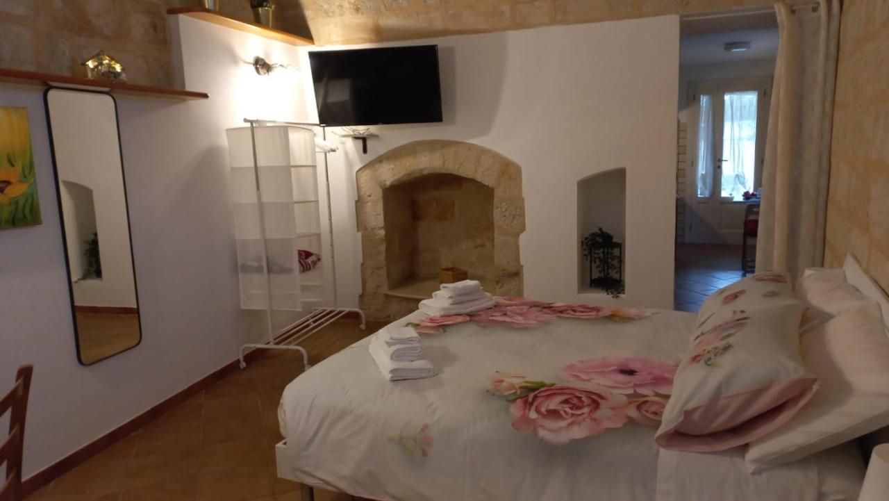 Bed and Breakfast Villino Tronchetto Bianco Мола-ди-Бари Экстерьер фото