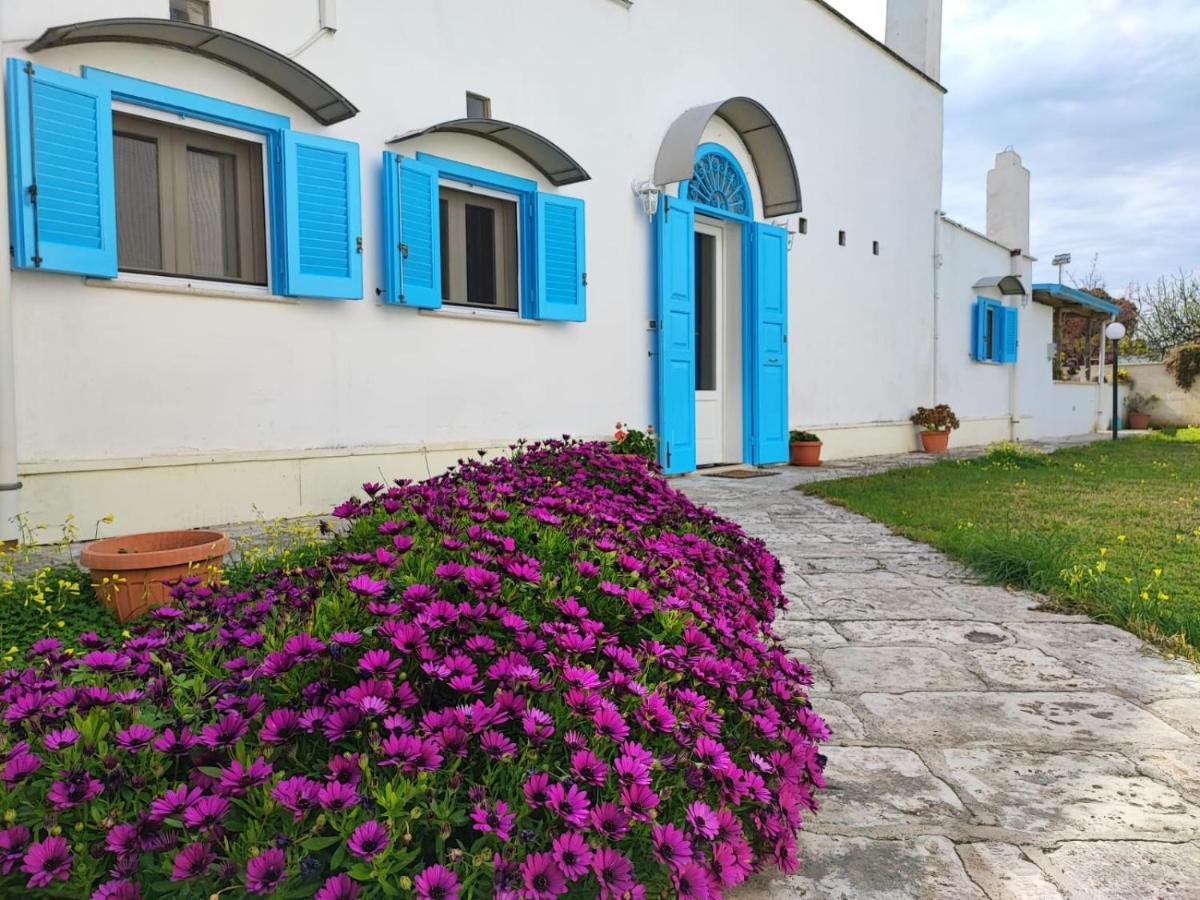 Bed and Breakfast Villino Tronchetto Bianco Мола-ди-Бари Экстерьер фото
